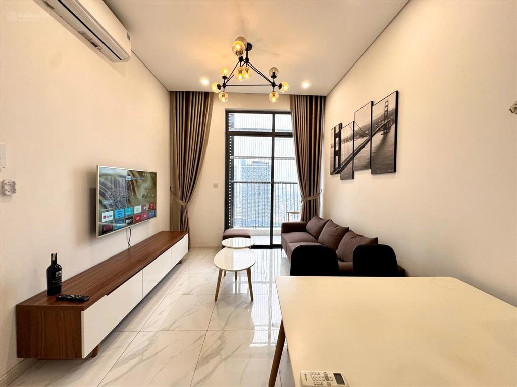 Cho thuê căn hộ central field trung kính, 15 triệu vnd, 70m2, view đẹp