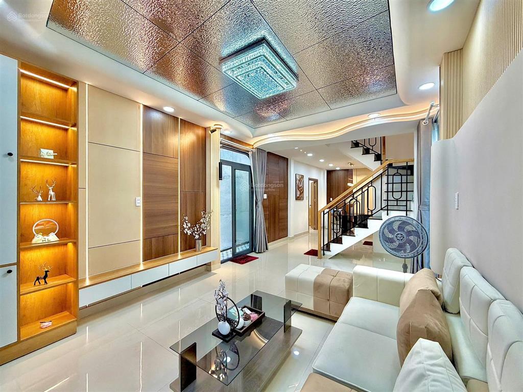 Bán nhà mới phan văn hân sát quận 1. cn 50m2, 4pn, 3wc giá chỉ nhỉnh 6 tỷ