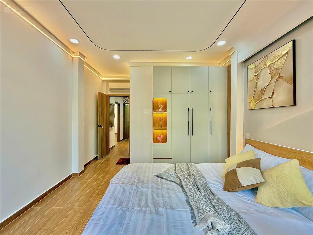 Bán nhà mới phan văn hân sát quận 1. cn 50m2, 4pn, 3wc giá chỉ nhỉnh 6 tỷ