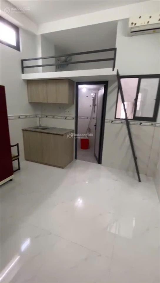 Nhà 10 tỷ có dòng tiền 60tr/ tháng, bình thạnh, sổ 57m2, 5 tầng, 300m2 sử dụng. giá siêu hời.