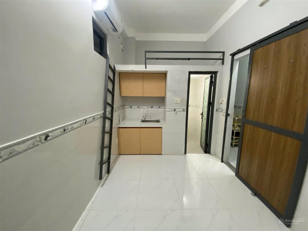 Nhà 10 tỷ có dòng tiền 60tr/ tháng, bình thạnh, sổ 57m2, 5 tầng, 300m2 sử dụng. giá siêu hời.