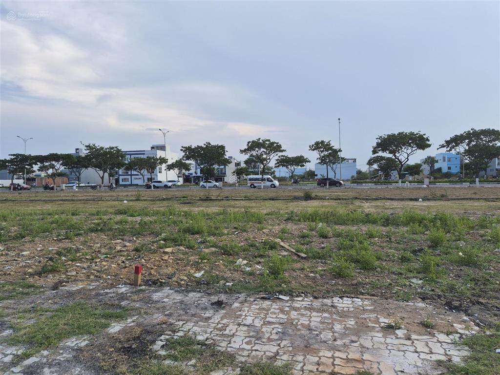 Bán gấp đất nền dự án view đẹp tại khu đô thị hòa quý, 5,054 tỷ, 115m2