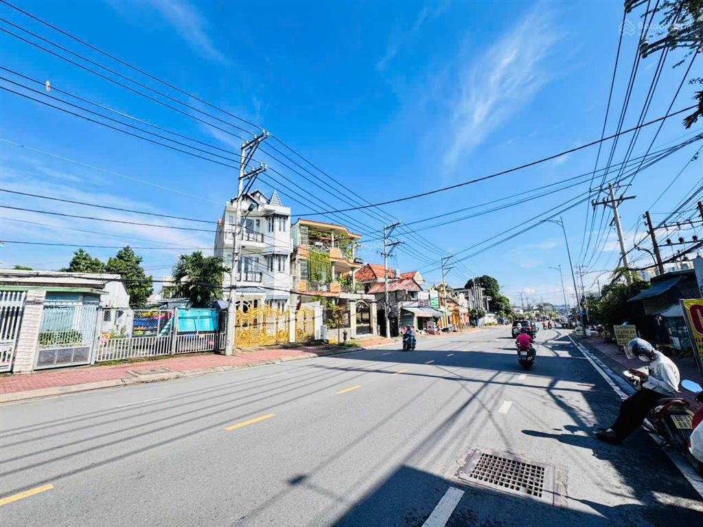 Chính chủ cần bán lô đất phân khúc 5 tỷ đường 7m có lề ngay lê văn chí  linh trung