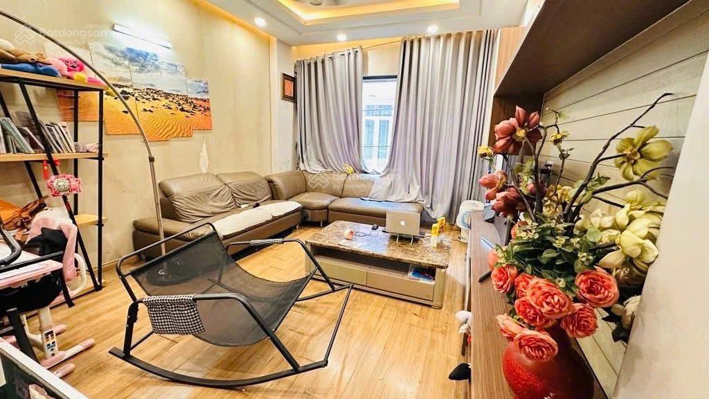 Siêu phẩm nhà 4 tầng  kha vạn cân  linh trung
