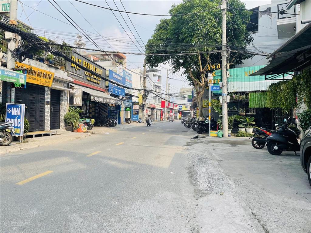 Chính chủ cần bán nhà đường số 9 linh tây sát ngay phạm văn đồng  dt 75m ngang 5.5m giá nhỉnh 6 tỷ