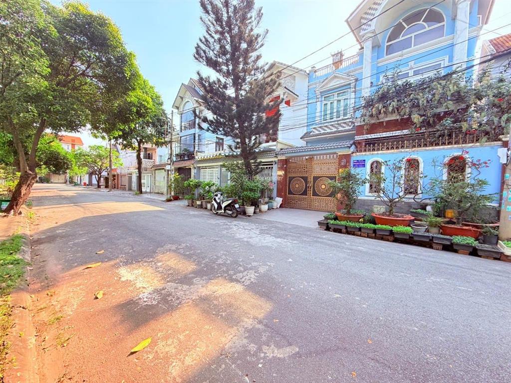 Lô đất mặt tiền kinh doanh đường linh trung giá siêu tốt