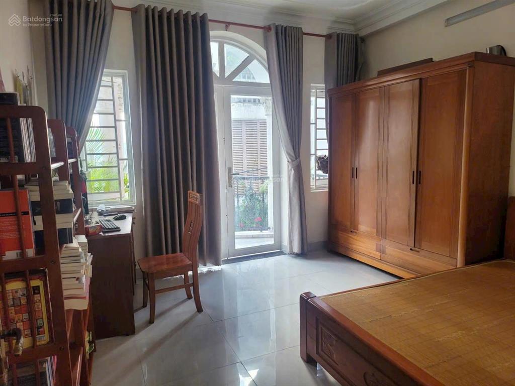 Nhà 4 tầng ngay lê văn chí  linh trung vào ở ngay