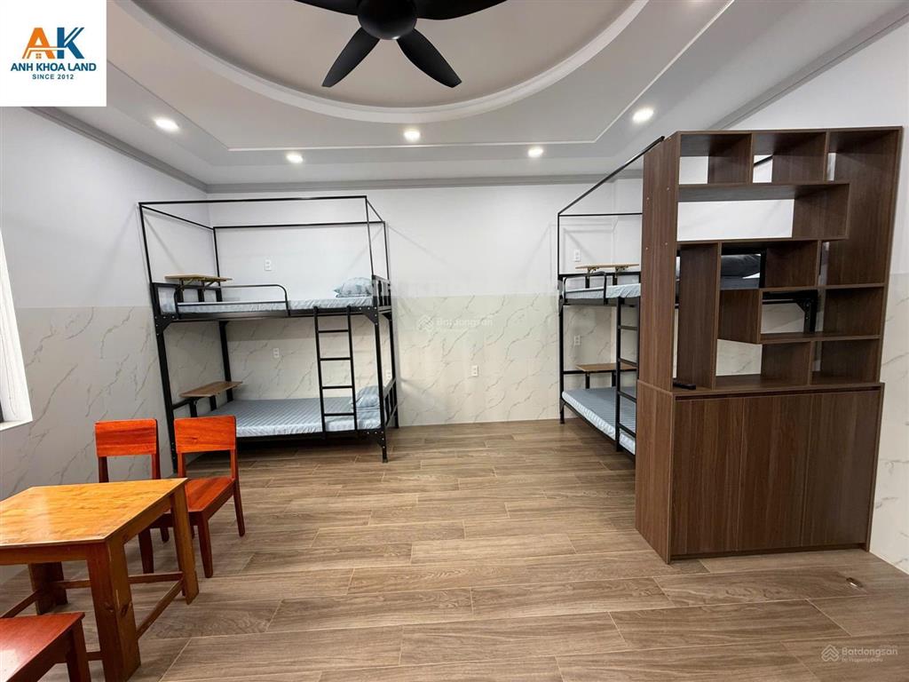 Chính chủ cần bán gấp nhà đẹp 5 tầng ngay trường đh cảnh sát