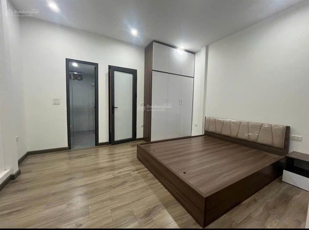 Bán nhà riêng vũ trọng phụng tx  5 tầng 22m2 sđcc ko quy hoạch , giá 7tỷ 0985 354 ***