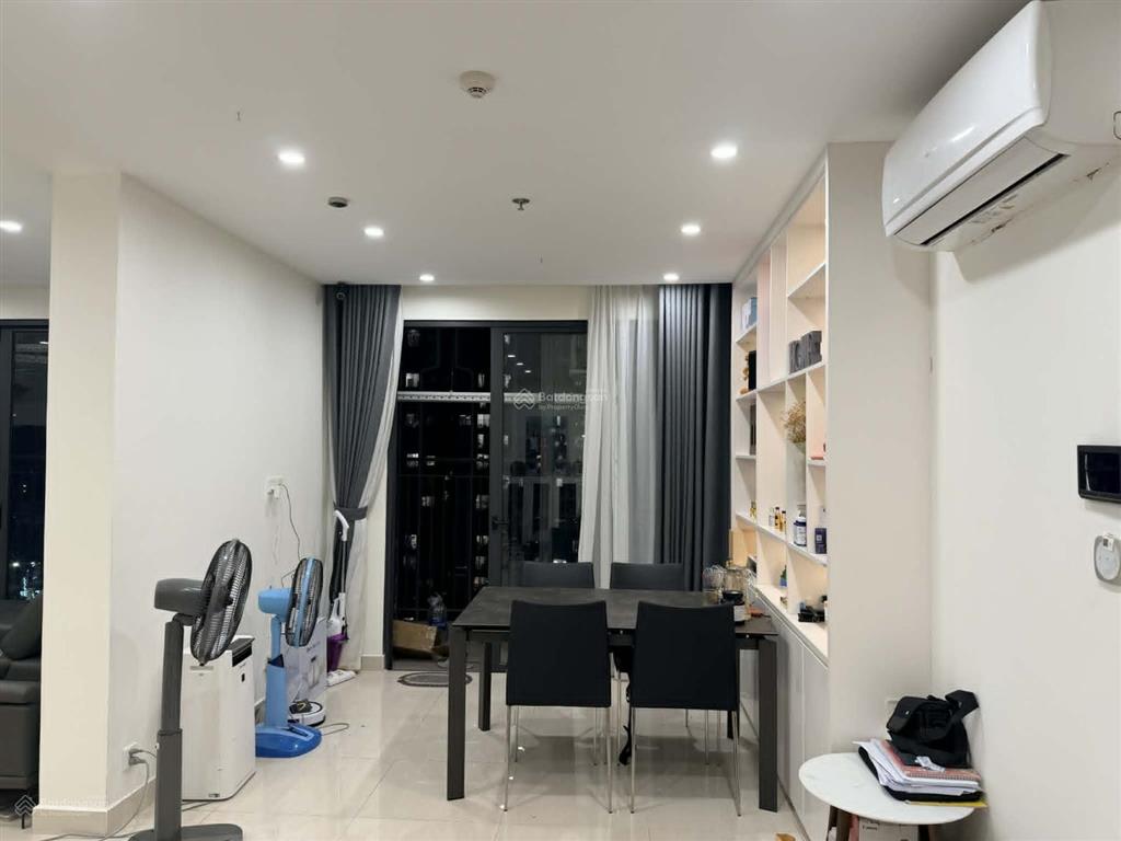 Cần bán! căn 3pn vinsmart. diện tích 106m2, căn góc view nội khu giá chỉ 9,6tỷ