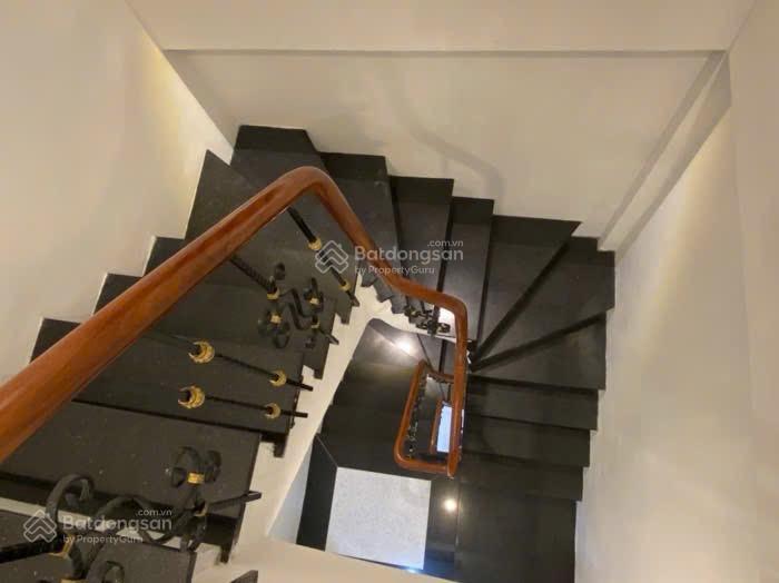Bán nr 3pn, 3wc, 40m2, 10 tỷ tại minh khai, q.hai bà trưng, hà nội