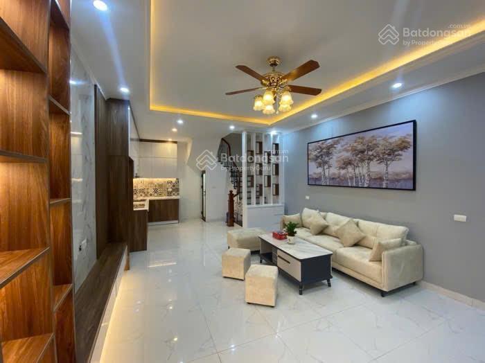 Bán nr 3pn, 3wc, 40m2, 10 tỷ tại minh khai, q.hai bà trưng, hà nội