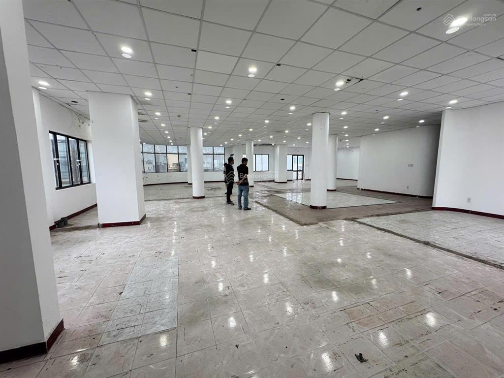 2000m2 văn phòng 131 hòa hưng giá tốt