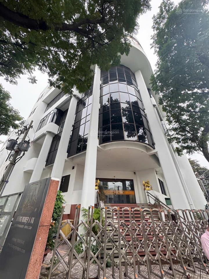 2000m2 văn phòng 131 hòa hưng giá tốt