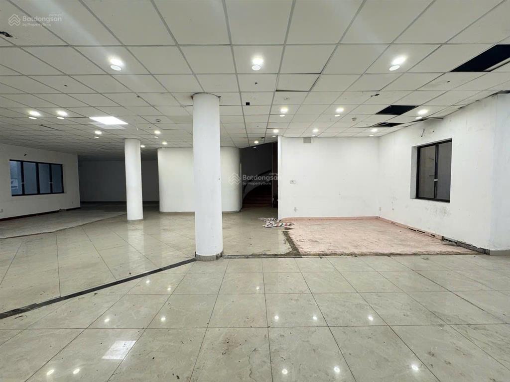 2000m2 văn phòng 131 hòa hưng giá tốt