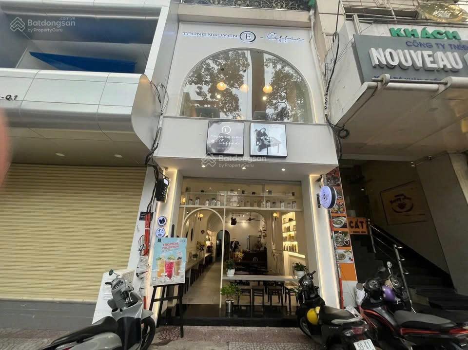 300m phố tây đi bộ bùi thị xuân 4.5x20m 3 tầng