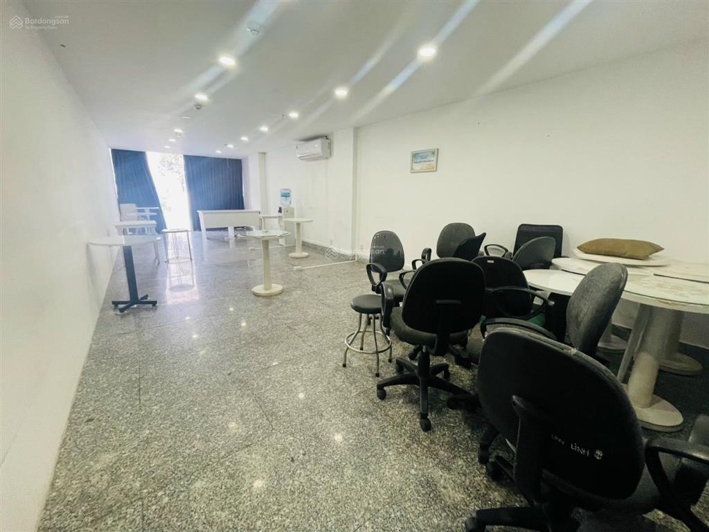 Spa đẹp ngang 10m 1200m2 7 tầng 283 ba tháng hai