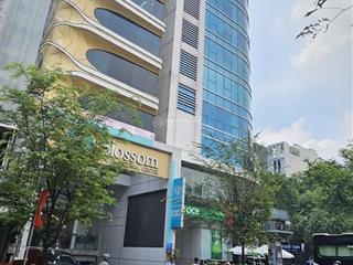 Kế góc 2mt võ văn tần 11 tầng ngang 10m 2000m2