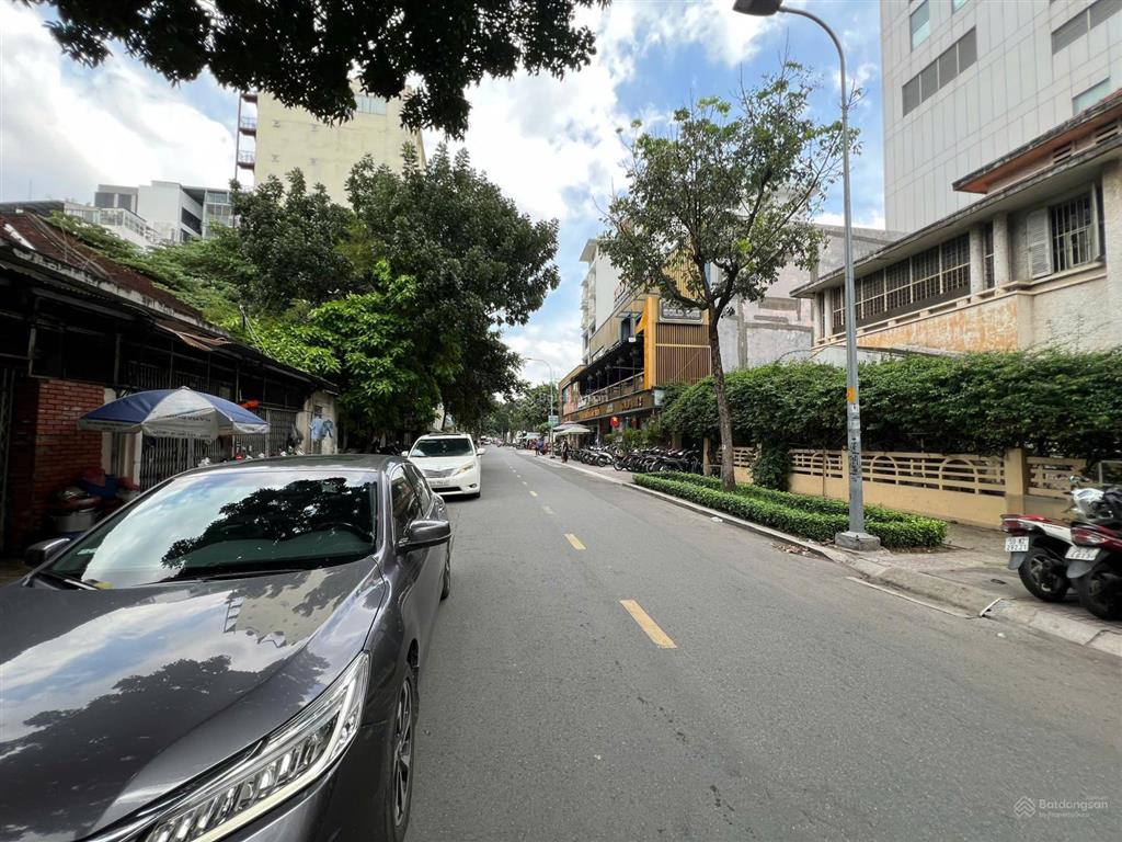 Ngang 17m 1000m2 giá tốt 38a nguyễn thị diệu 5 tầng tm
