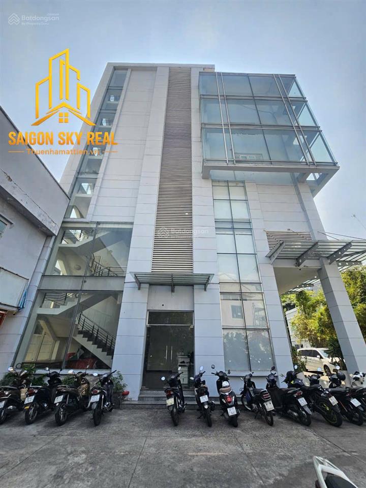 Building 3000m2 ngang 60m 7 tầng thang máy thoáng giá tốt nhất quận 3