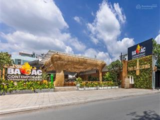 Ngang 20m 2t 1000m2 xuân thủy tiện cf nhà hàng