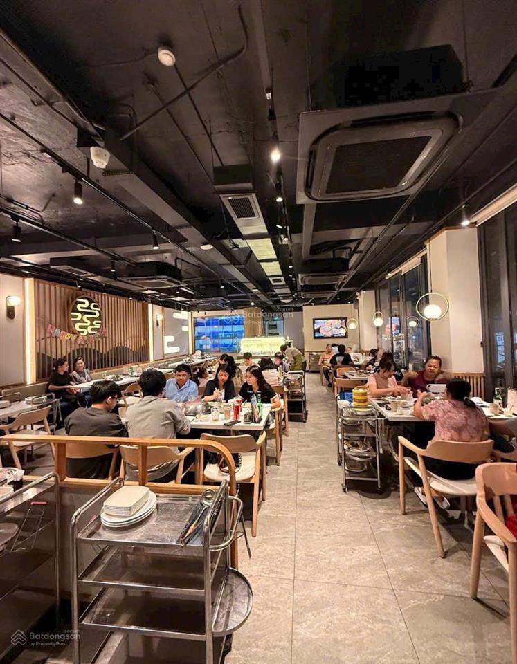 Góc 45 trương công định ngang 9m/1000m2 khu bàu cát tân bình