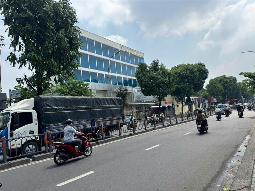 Tòa nhà mặt tiền quang trung gò vấp