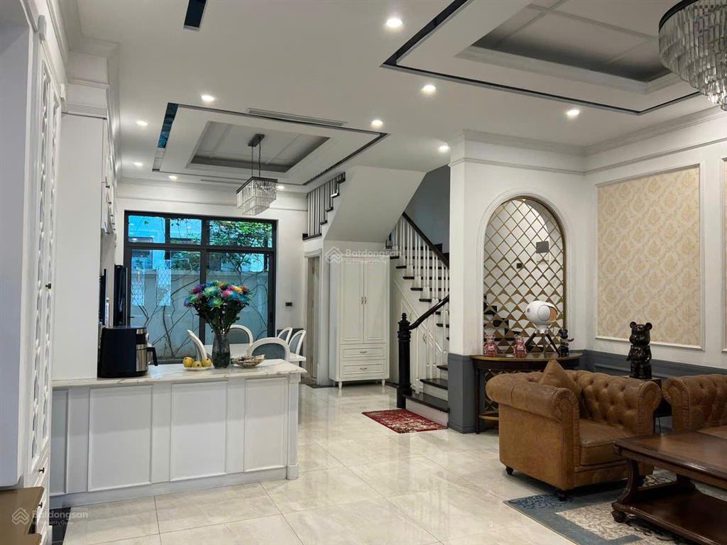 Cho thuê biệt thự vinhomes the harmony long biên giá tốt 90m2, 4pn, full nội thất