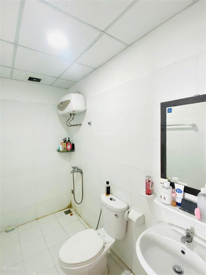 Chung cư thế kỉ 21, ung văn khiêm, bình thạnh 67m2, 2pn, wc, 10tr/th.