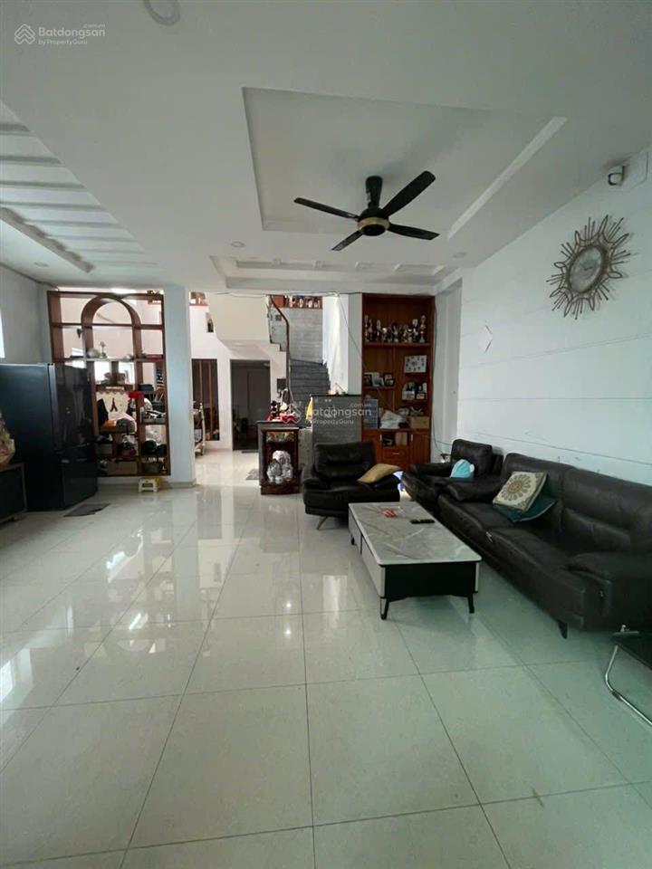 Lô góc phạm văn chí q6 140m 27 tỷ