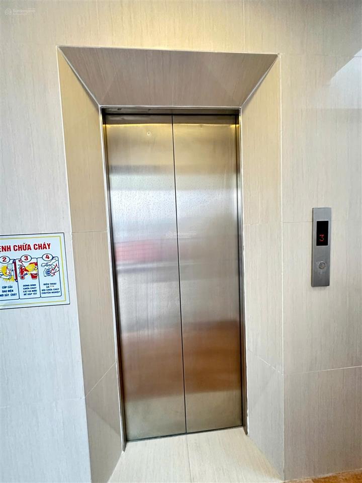 Cho thuê nhà lk 90 nguyễn tuân thanh xuân 100m² x 6t, thông sàn thang máy, 2 ô tô tránh đỗ 40tr