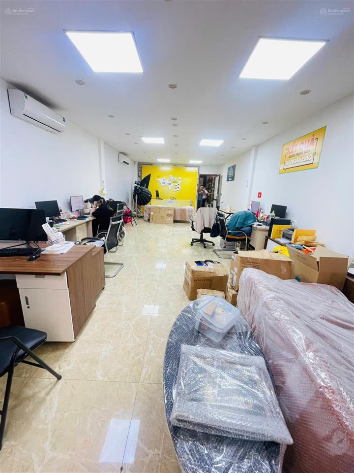 Chính chủ cho thuê nhà bt võ chí công xuân la 110m x 5 tầng mt 10m, ô tô đỗ thông giá 25tr/th