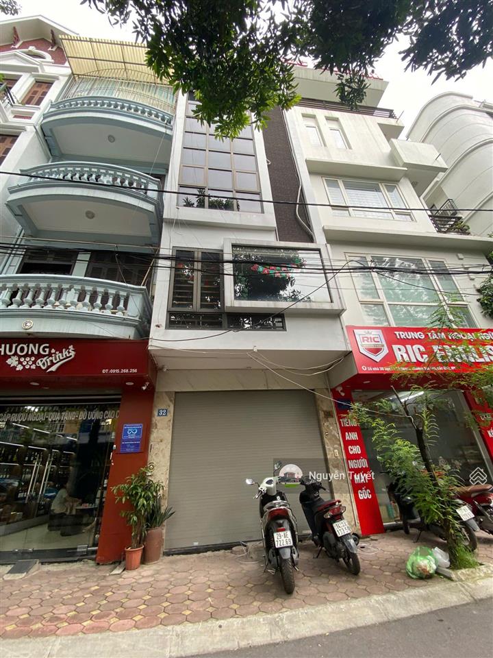 Cho thuê nhà đỗ quang trung hòa 50m x 4 tầng  1 hầm  ô tô đỗ tận cửa  giá thuê 20tr