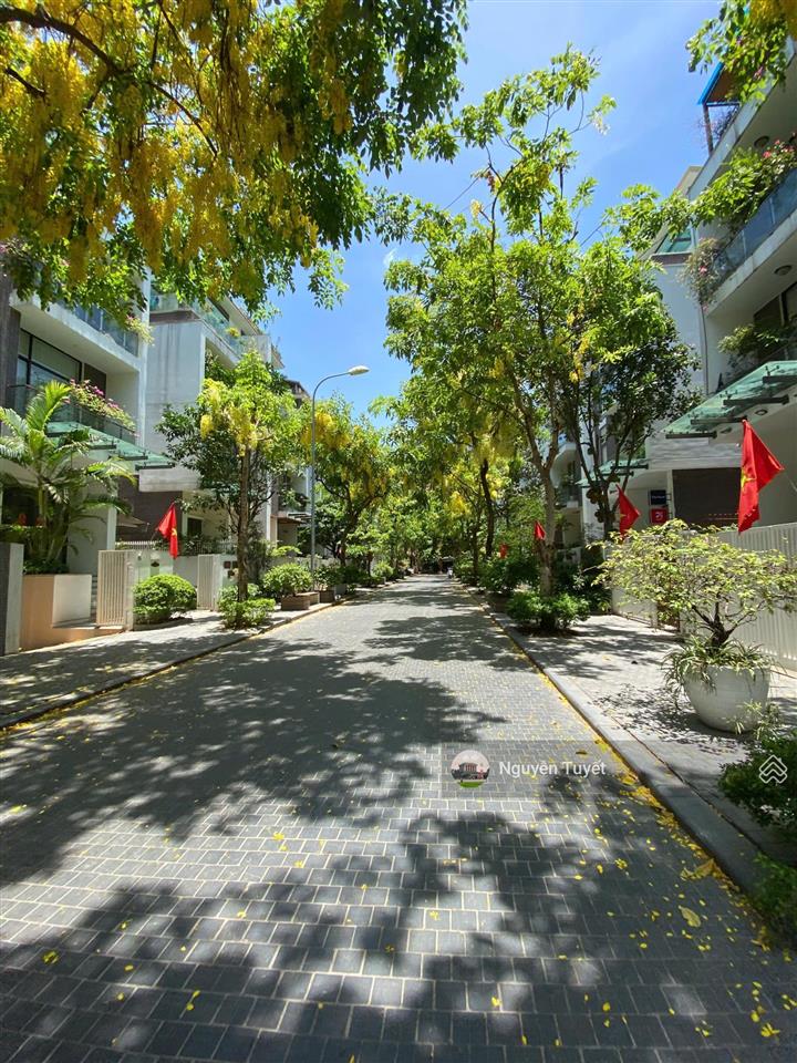 Cho thuê nhà lô góc ngụy như kon tum nguyễn tuân, 100m² x 5 tầng, mt 13m, thông sàn, giá 35 triệu