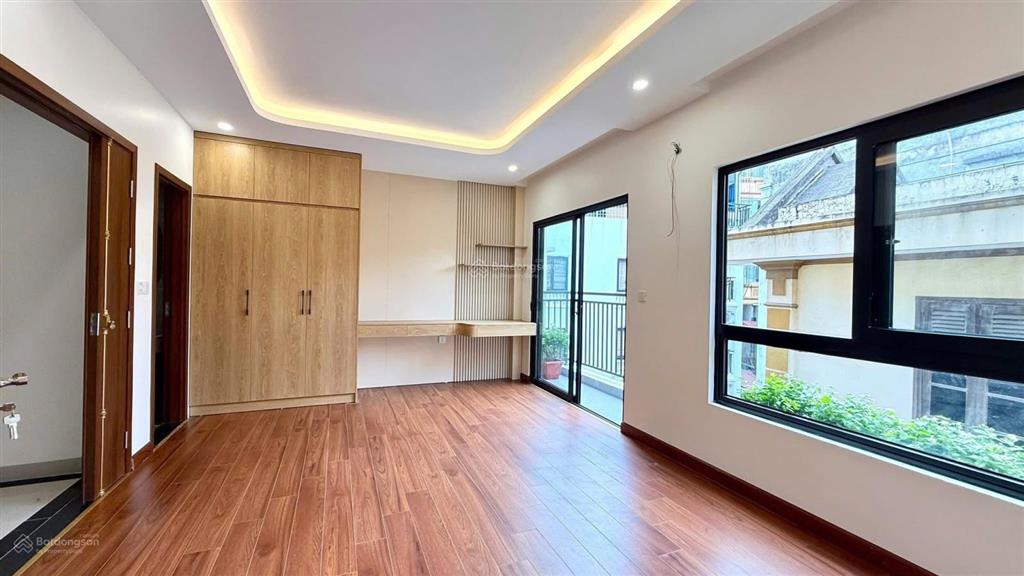 Cho thuê nhà quan nhân  nhân chính  thanh xuân, dt 50m² x 5 tầng, mt 8m  giá thuê 17 triệu