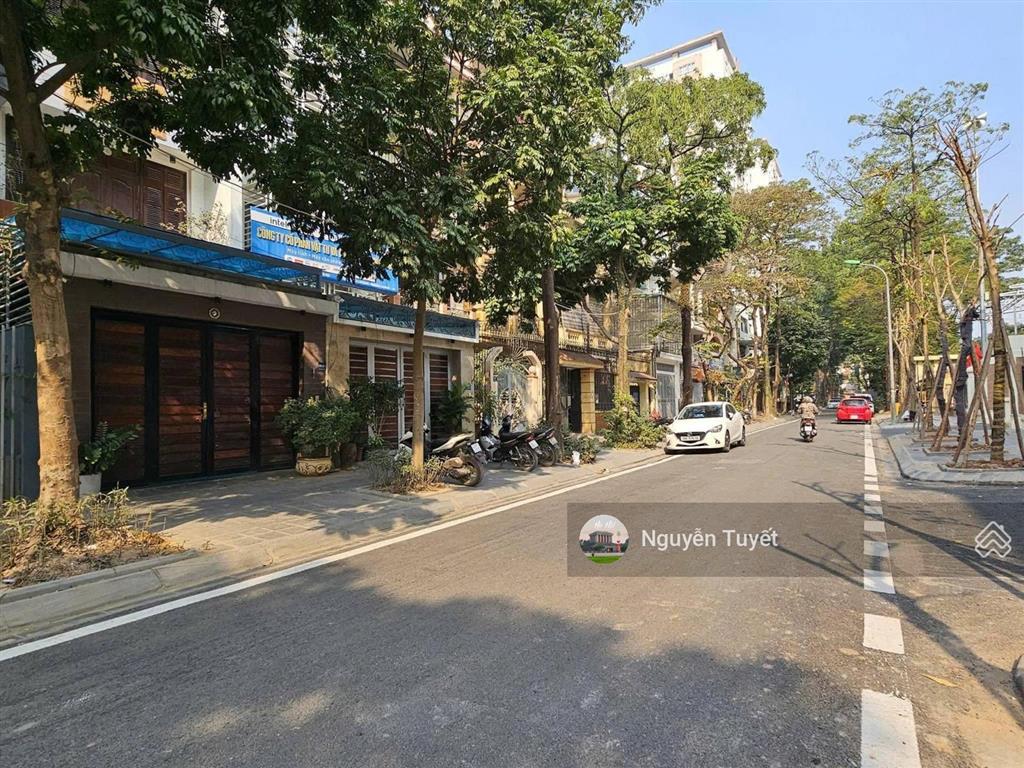 Cho thuê nhà lô góc ngụy như kon tum nguyễn tuân, 100m² x 5 tầng, mt 13m, thông sàn, giá 35 triệu