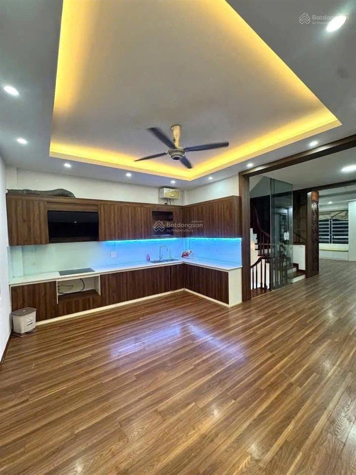 Cho thuê nhà nguyên hồng đống đa | vị trí kinh doanh đẹp, ô tô đỗ 50m x 4 tầng, phân lô thông 20tr