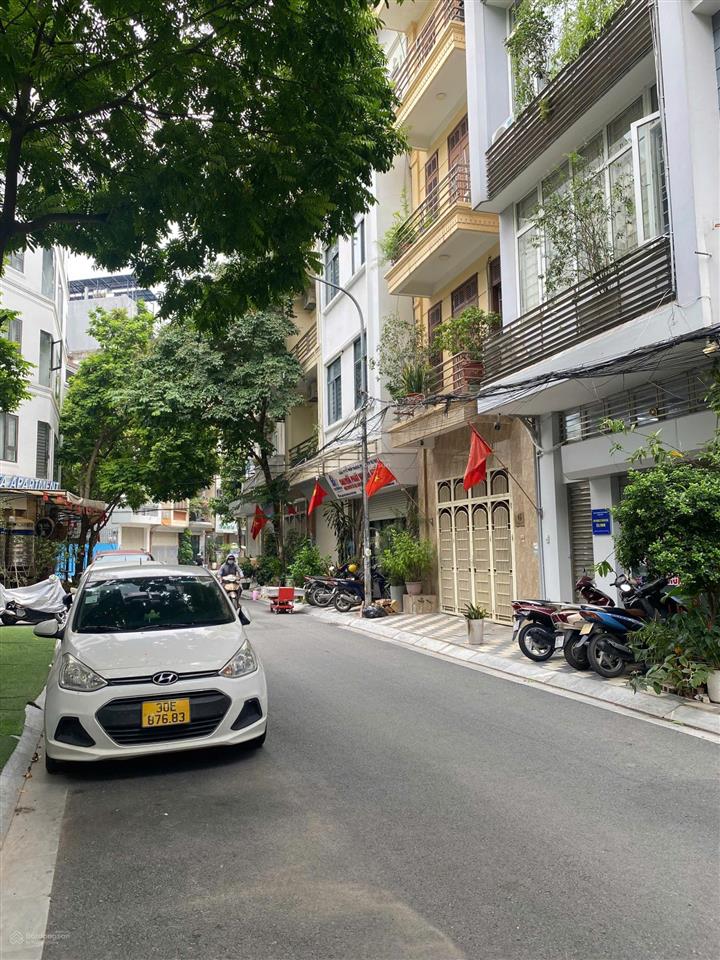 Mời thuê nhà 6 tầng thang máy  thông sàn ngõ 114 trung kính  dt 85m², phân lô  giá thuê 38tr/th
