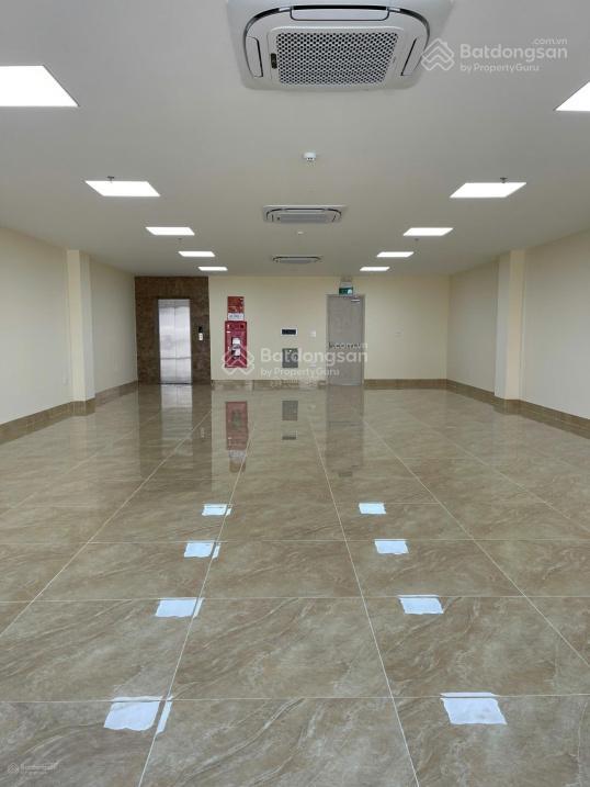 Mời thuê nhà 6 tầng thang máy  thông sàn ngõ 114 trung kính  dt 85m², phân lô  giá thuê 38tr/th