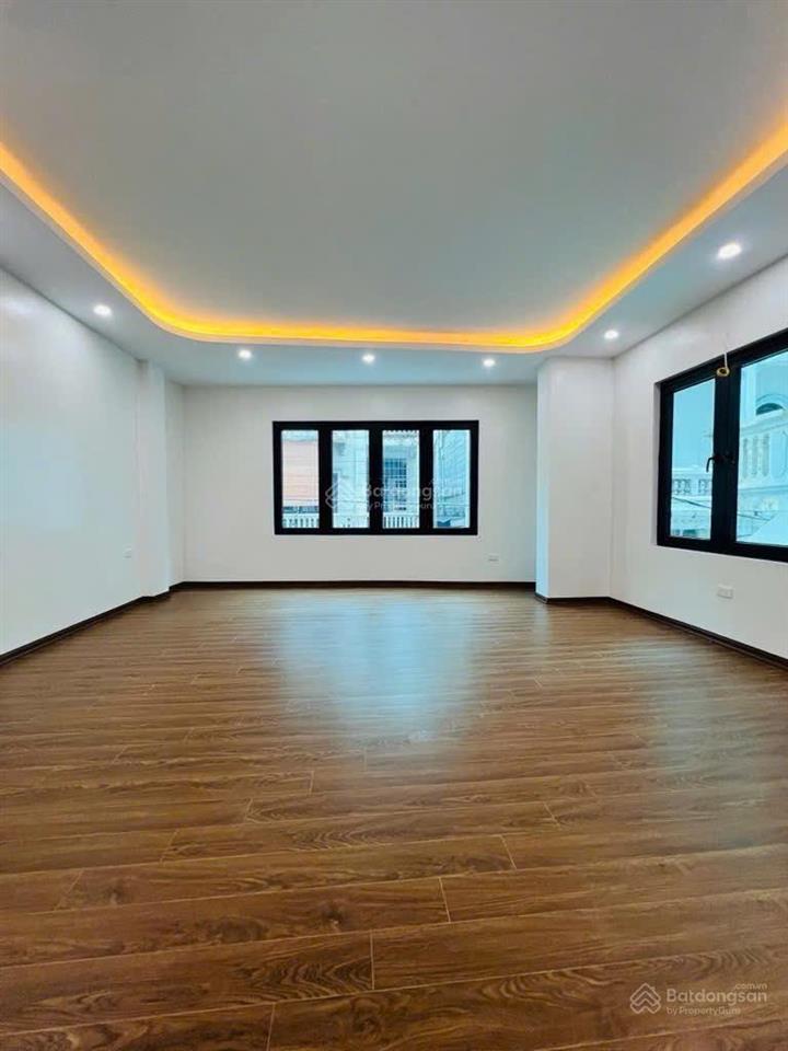 Cho thuê nhà ở phạm ngọc thạch ngõ ô tô có gara 60m2 x 4 tầng, nhà sạch sẽ thoáng, giá thuê 19tr