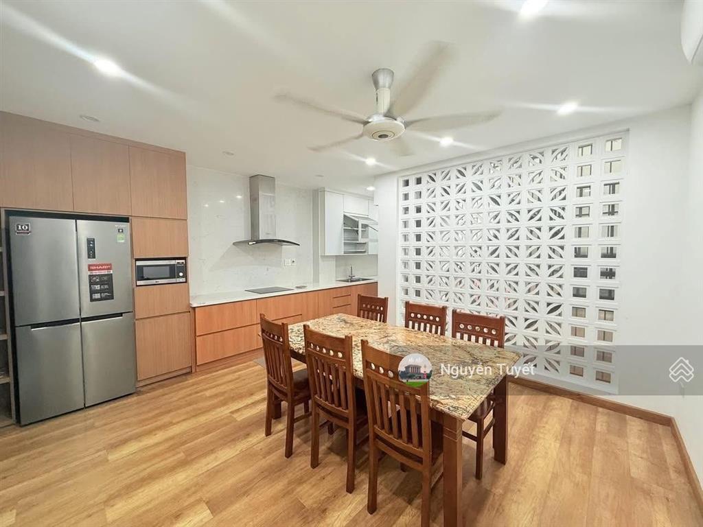 Cho thuê nhà phân lô ngụy như kon tum  thanh xuân dt 60m2 4 tầng, đường 3 làn ô tô  giá 18tr/th