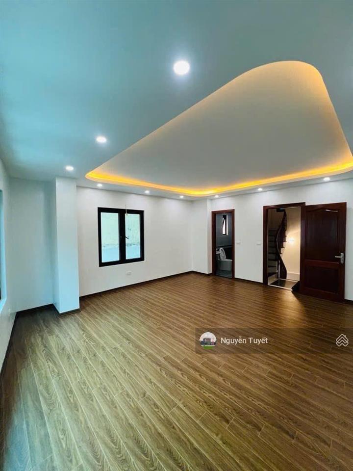 Cho thuê nhà phân lô ngụy như kon tum  thanh xuân dt 60m2 4 tầng, đường 3 làn ô tô  giá 18tr/th