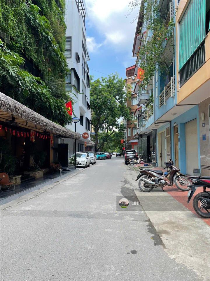 Cho thuê nhà riêng nguyên căn ngõ 54 nguyễn thị định ô tô đỗ  giá thuê 20tr/th