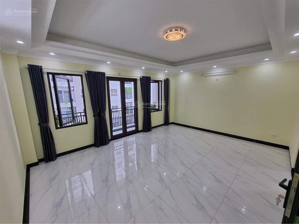 Cho thuê nhà nguyên căn phân lô nguyễn xiển  thanh xuân, oto tải đỗ cửa dt 60m*5 tầng giá 19 tr