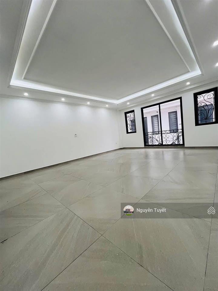 Cho thuê nguyên căn thái hà hoàng cầu mới tinh, 65m² x 5 tầng, phân lô thông ô tô đỗ tránh  25tr