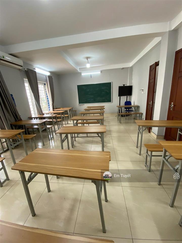 Chính chủ cho thuê nhà số 8 ngõ 114 trung kínhcầu giấydt 85m²x5 tầng,ô tô đỗ vùng quanh giá 35tr