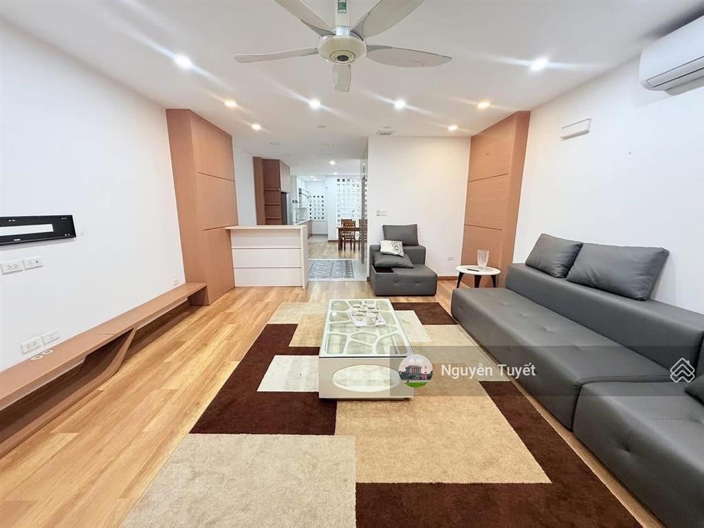 Cho thuê nhà quan nhân mới đẹp full nội thất đẹp  thang máy dt 50m² x 6 tầng  giá thuê 24 triệu