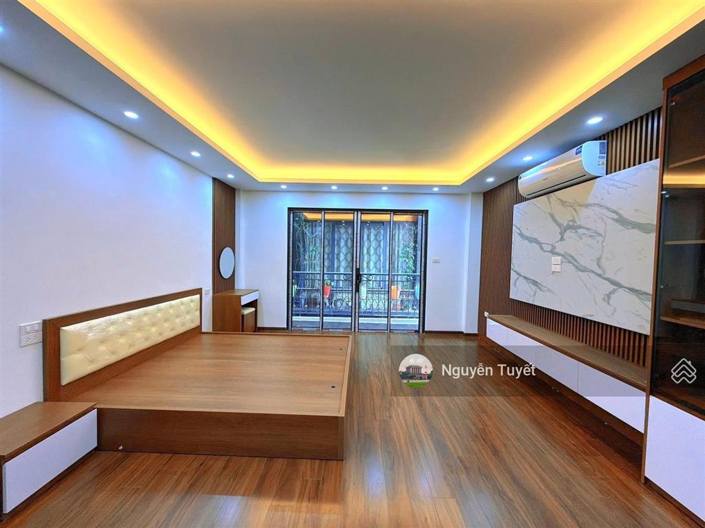 Cho thuê nhà quan nhân mới đẹp full nội thất đẹp  thang máy dt 50m² x 6 tầng  giá thuê 24 triệu