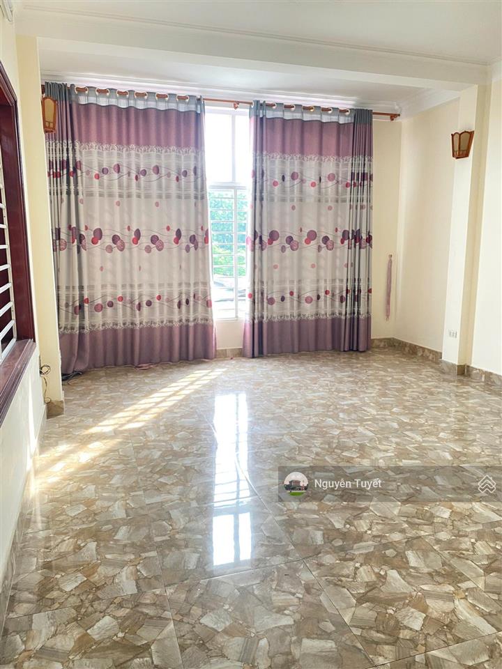 Cho thuê nhà nguyên hồng, láng hạ, huỳnh thúc kháng 70m2 x5tầng, phân lô ô tô thông bàn cờ, 19tr/th