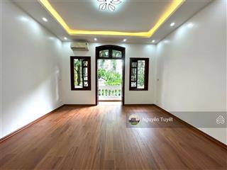 Cho thuê nhà mạc thái tổ trung kính đôi cầu giấy 50m²x 5 tầng, thông sàn ô tô đỗ giá thuê 18tr
